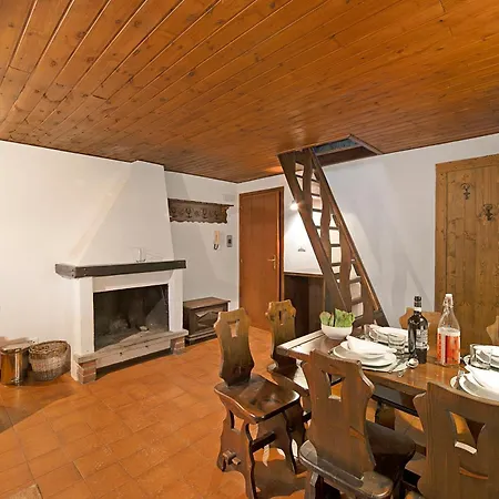 La Fontaine In Out - Happy Claviere