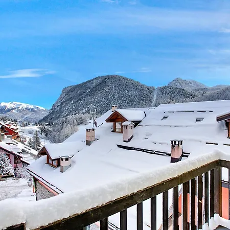 La Fontaine In Out - Happy *